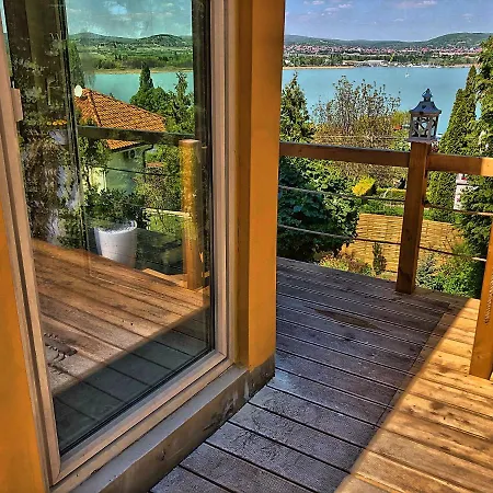 Borostyan Bed & Breakfast *