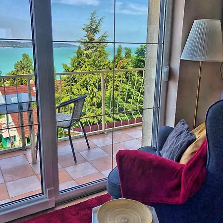 Bed & Breakfast Borostyan Tihany
