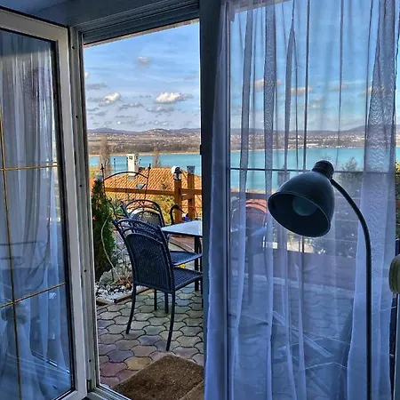 Borostyan Tihany