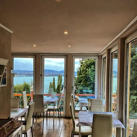 Bed & Breakfast Borostyan Tihany