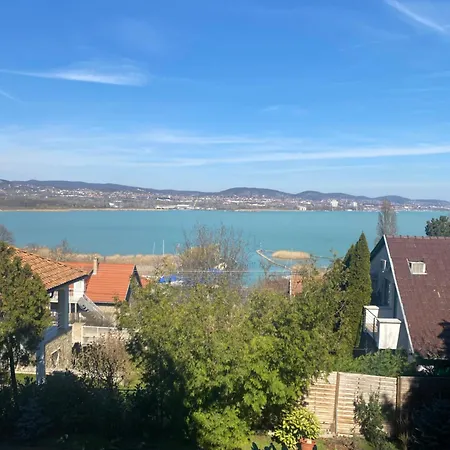 Borostyan 住宿加早餐酒店