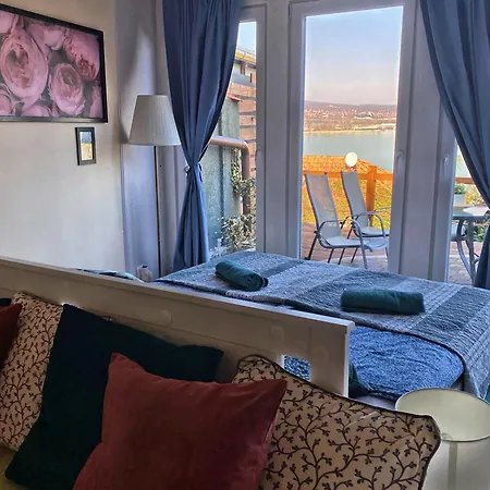 Borostyan 住宿加早餐酒店 3*