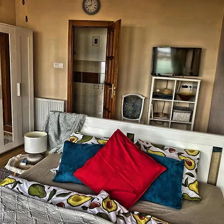 Bed & Breakfast Borostyan *