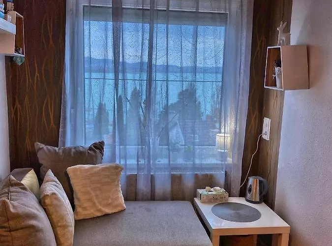 B&B Borostyan