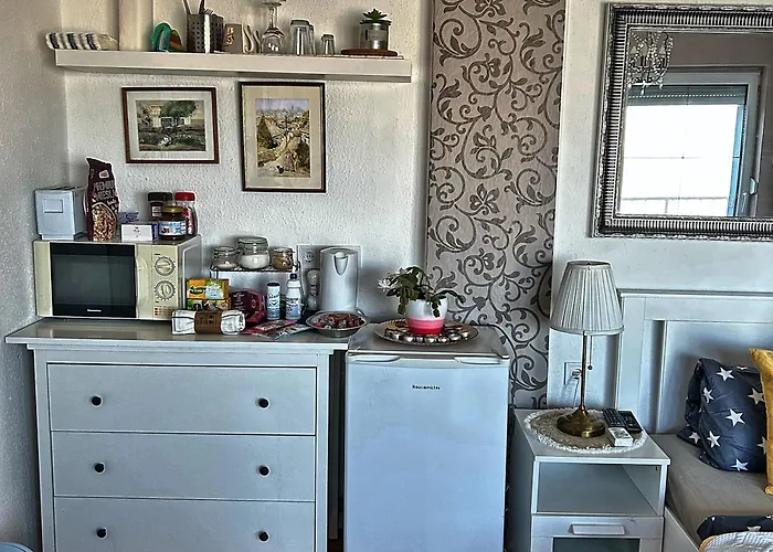 Borostyan B&B 티하니